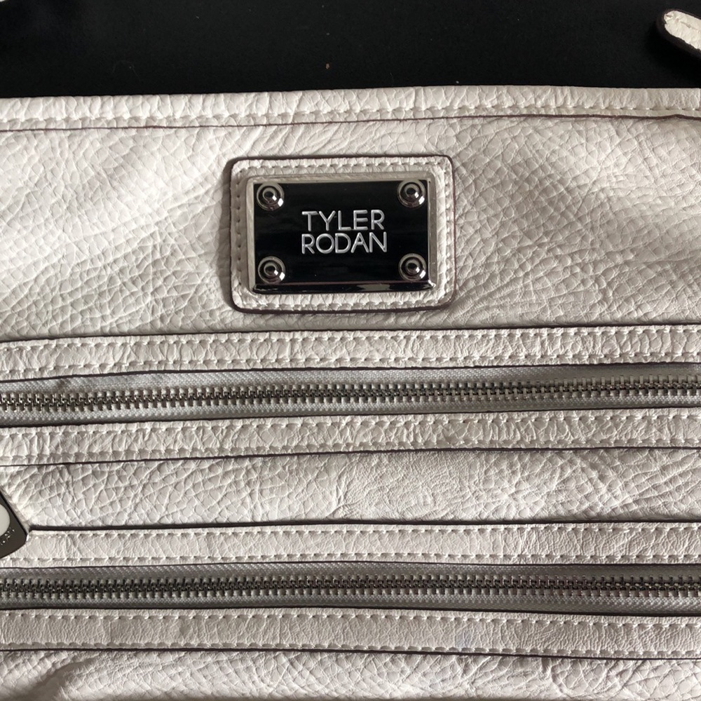 Tyler Rodan Crossbody - Picture 2 of 12